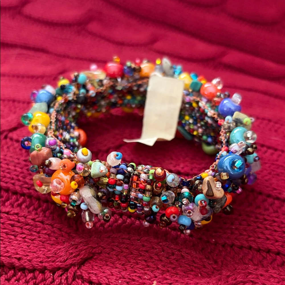 Colorful Beaded Bracelet - Picture 2 of 6